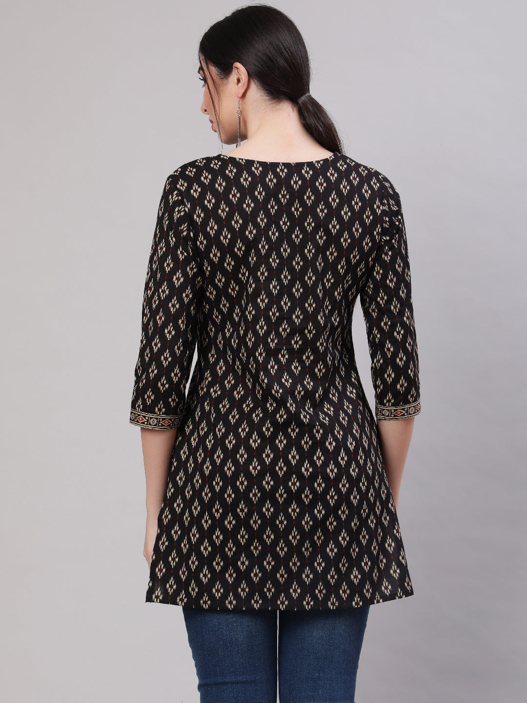Women Black Straight Tunic With Three Quarter Sleeves | LASVINI - Redefining Indian Fashion with Elegance