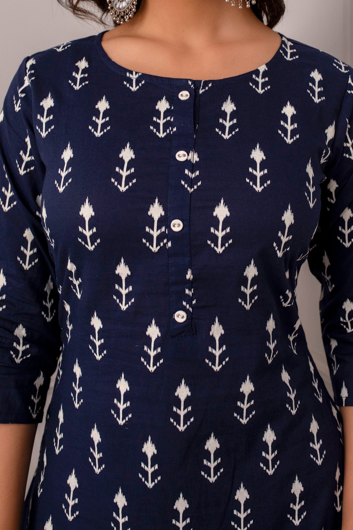 Women Navy Blue Printed Straight Kurta With Three Quarter Sleeves | LASVINI - Redefining Indian Fashion with Elegance