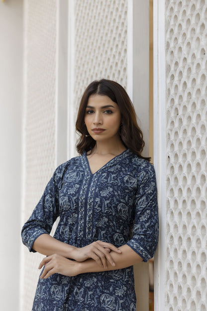 Women Navy Blue Floral Printed Straight Kurta With Three Quarter Sleeves | LASVINI - Redefining Indian Fashion with Elegance