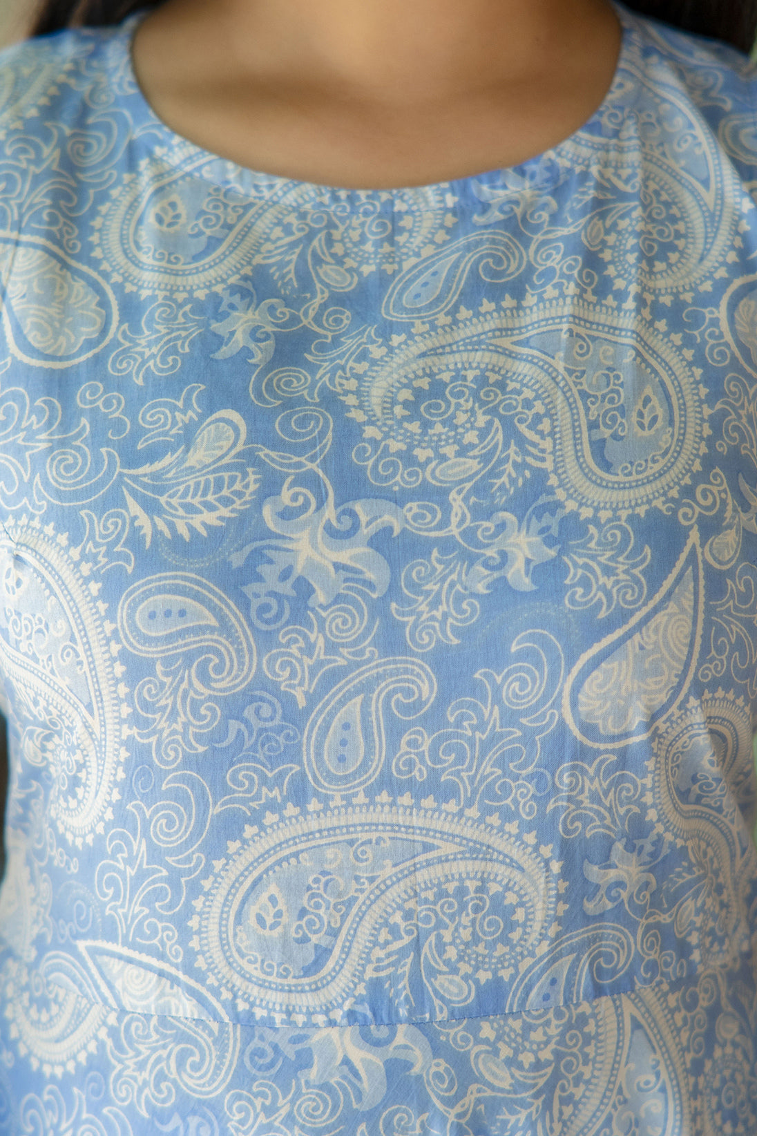 Women Blue Bandhani Printed Sleeveless Kurta | LASVINI - Redefining Indian Fashion with Elegance