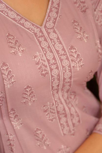 Women Purple Ethnic Printed Straight Kurta With Three Quarter Sleeves | LASVINI - Redefining Indian Fashion with Elegance