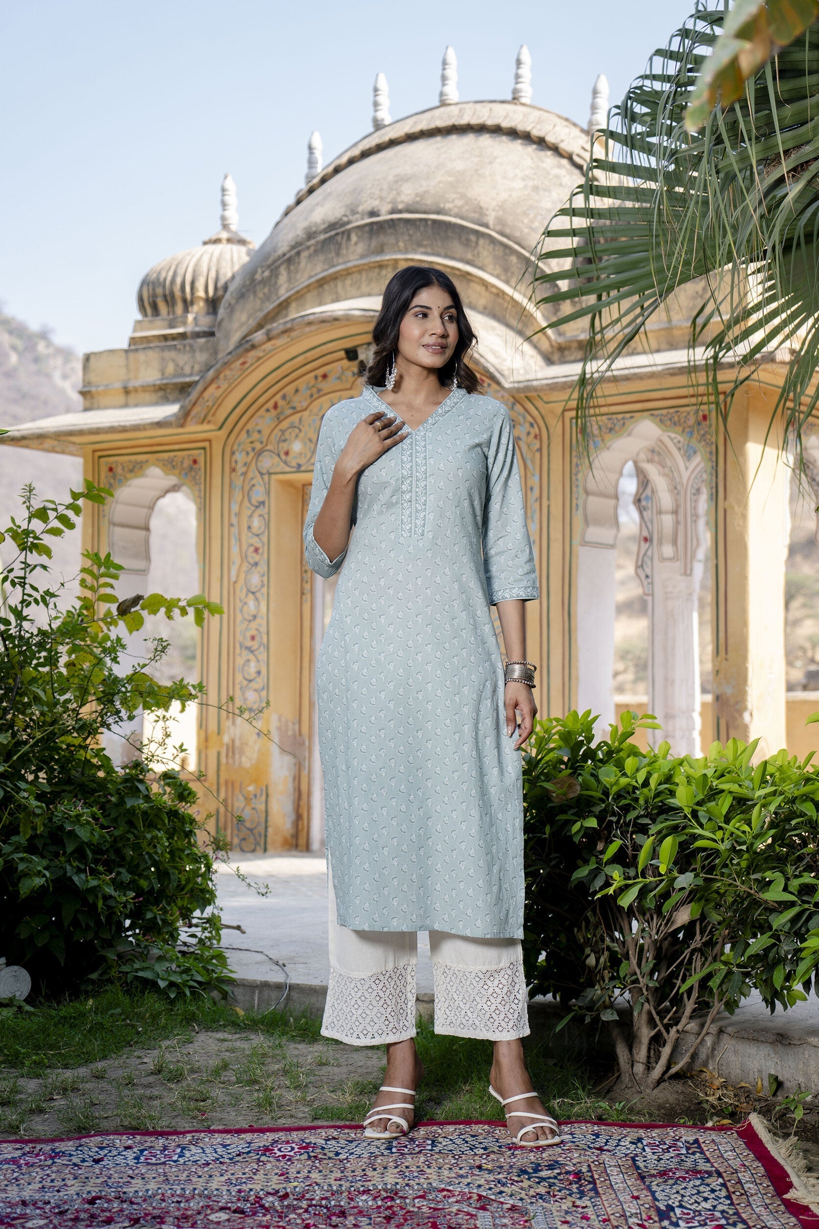 Women Green Ethnic Printed Straight Kurta With Three Quarter Sleeves | LASVINI - Redefining Indian Fashion with Elegance