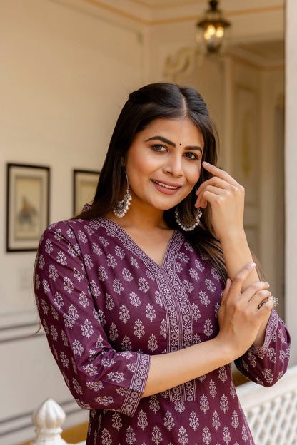 Women Burgundy Printed Straight Kurta With Three Quarter Sleeves | LASVINI - Redefining Indian Fashion with Elegance