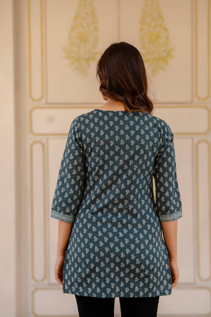 Women Green Straight V- Neck Tunic | LASVINI - Redefining Indian Fashion with Elegance