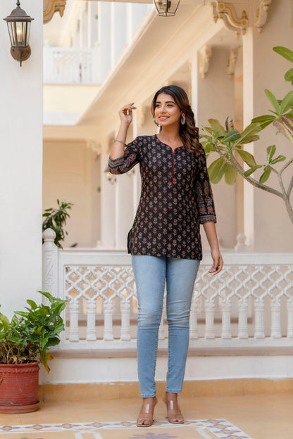 Women Black Tunic With Three Quarter Sleeves | LASVINI - Redefining Indian Fashion with Elegance