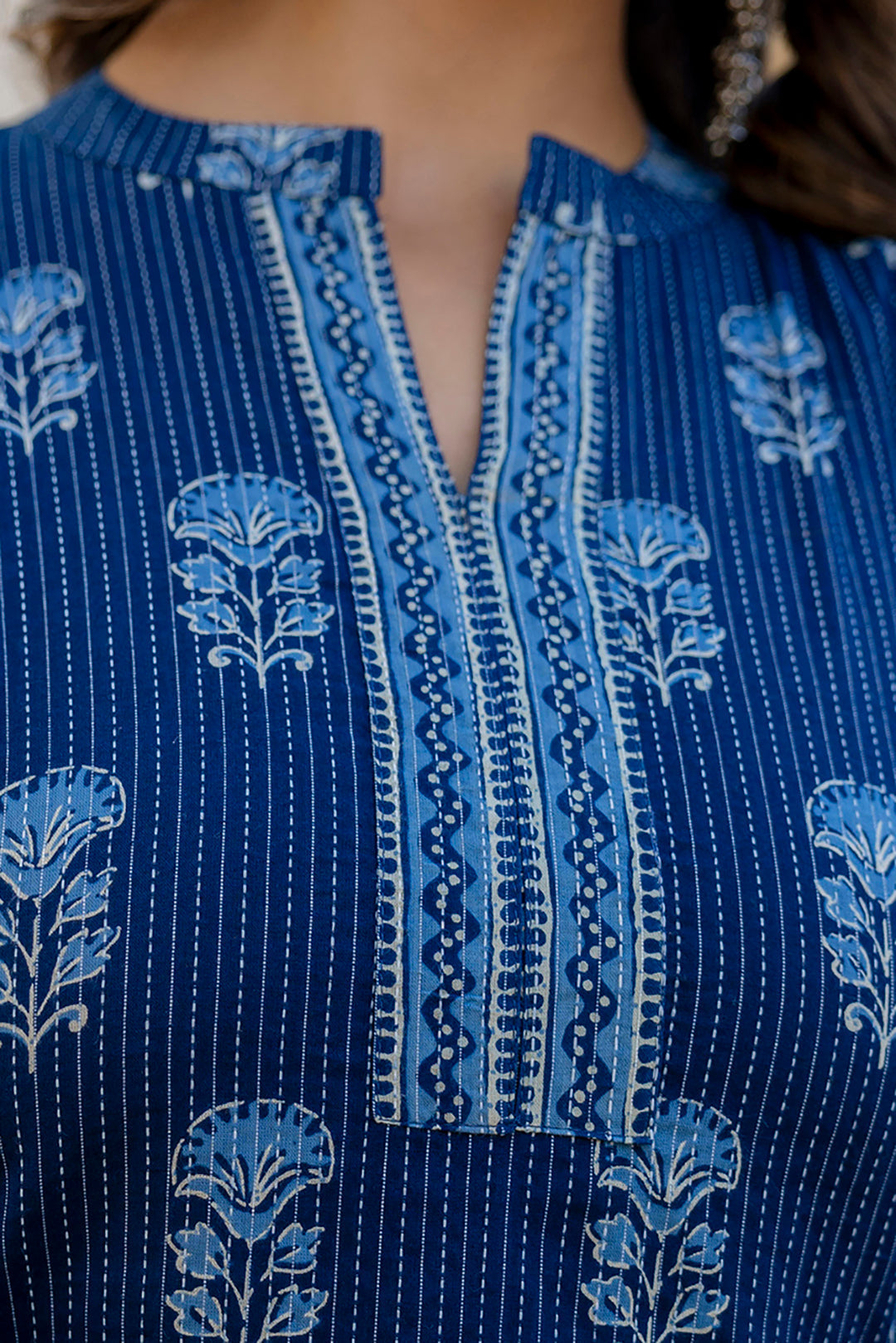 Women Navy Blue Printed Straight Kurta With Three Quarter Sleeves | LASVINI - Redefining Indian Fashion with Elegance