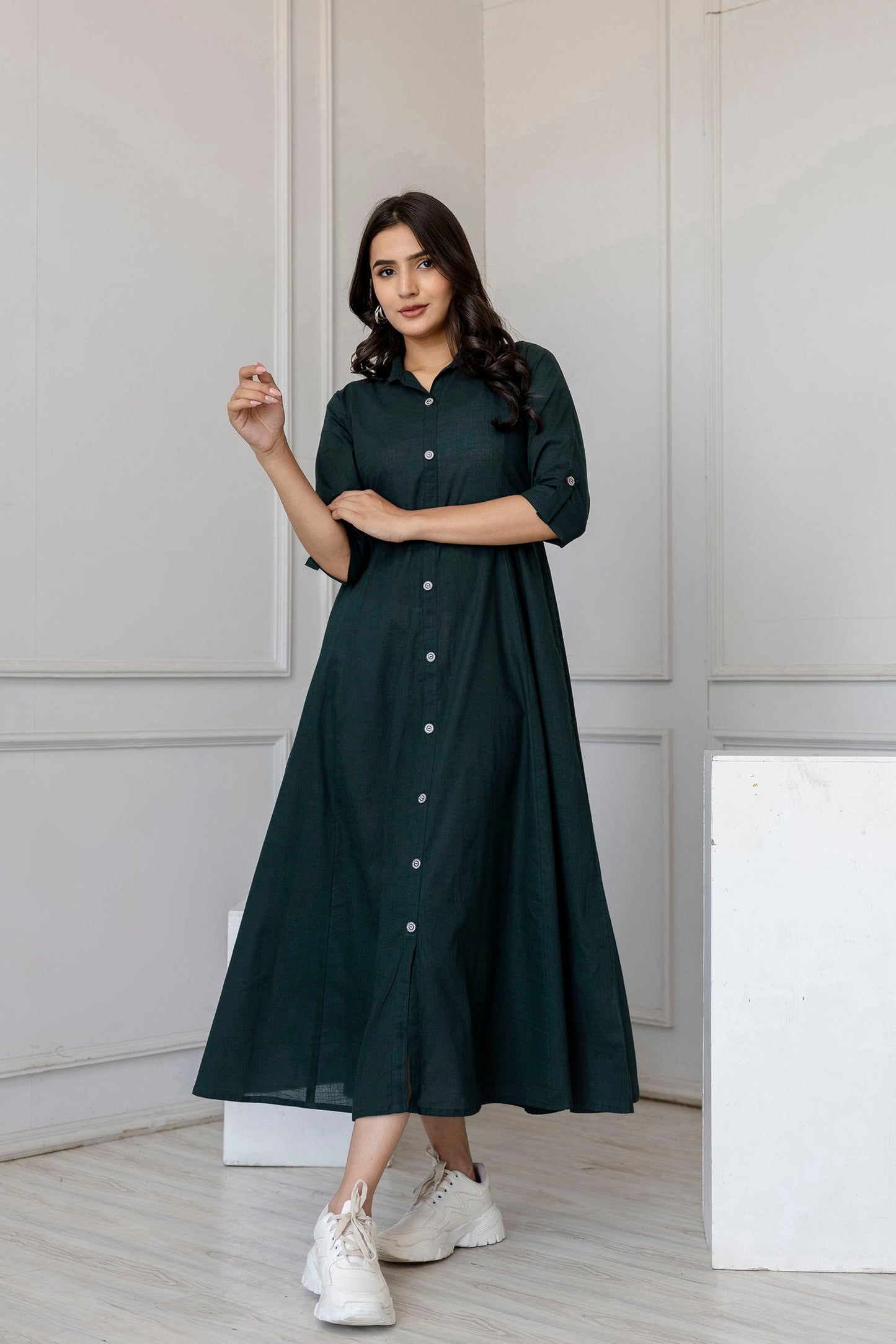 Women Green Solid Flared Dress With Three Quarter Sleeves | LASVINI - Redefining Indian Fashion with Elegance