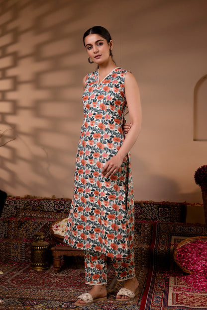 Women Off White Printed Straight Kurta With Trouser | LASVINI - Redefining Indian Fashion with Elegance