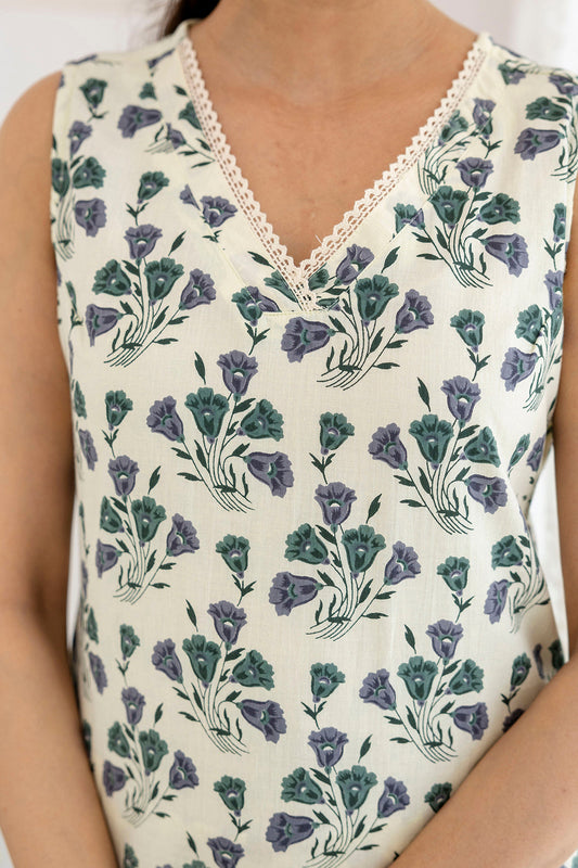 Women Off White Printed Straight Kurta With Trouser | LASVINI - Redefining Indian Fashion with Elegance
