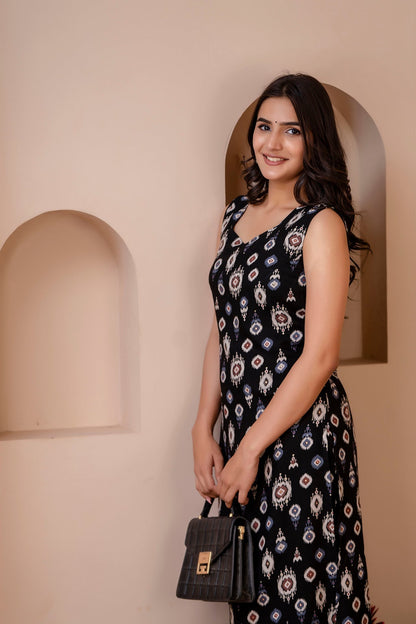 Women Black Printed Straight Kurta With Trouser | LASVINI - Redefining Indian Fashion with Elegance