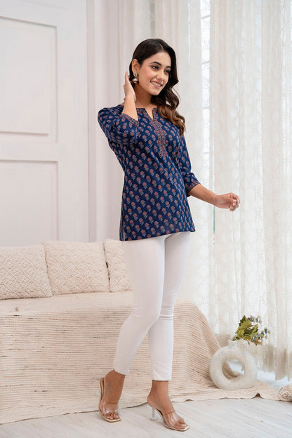 Women Blue Printed Straight Tunic | LASVINI - Redefining Indian Fashion with Elegance