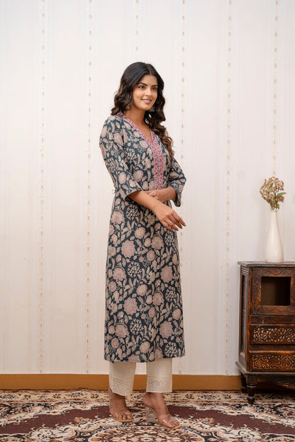 Women Green Printed Straight Kurta with Three Quarter Sleeves | LASVINI - Redefining Indian Fashion with Elegance