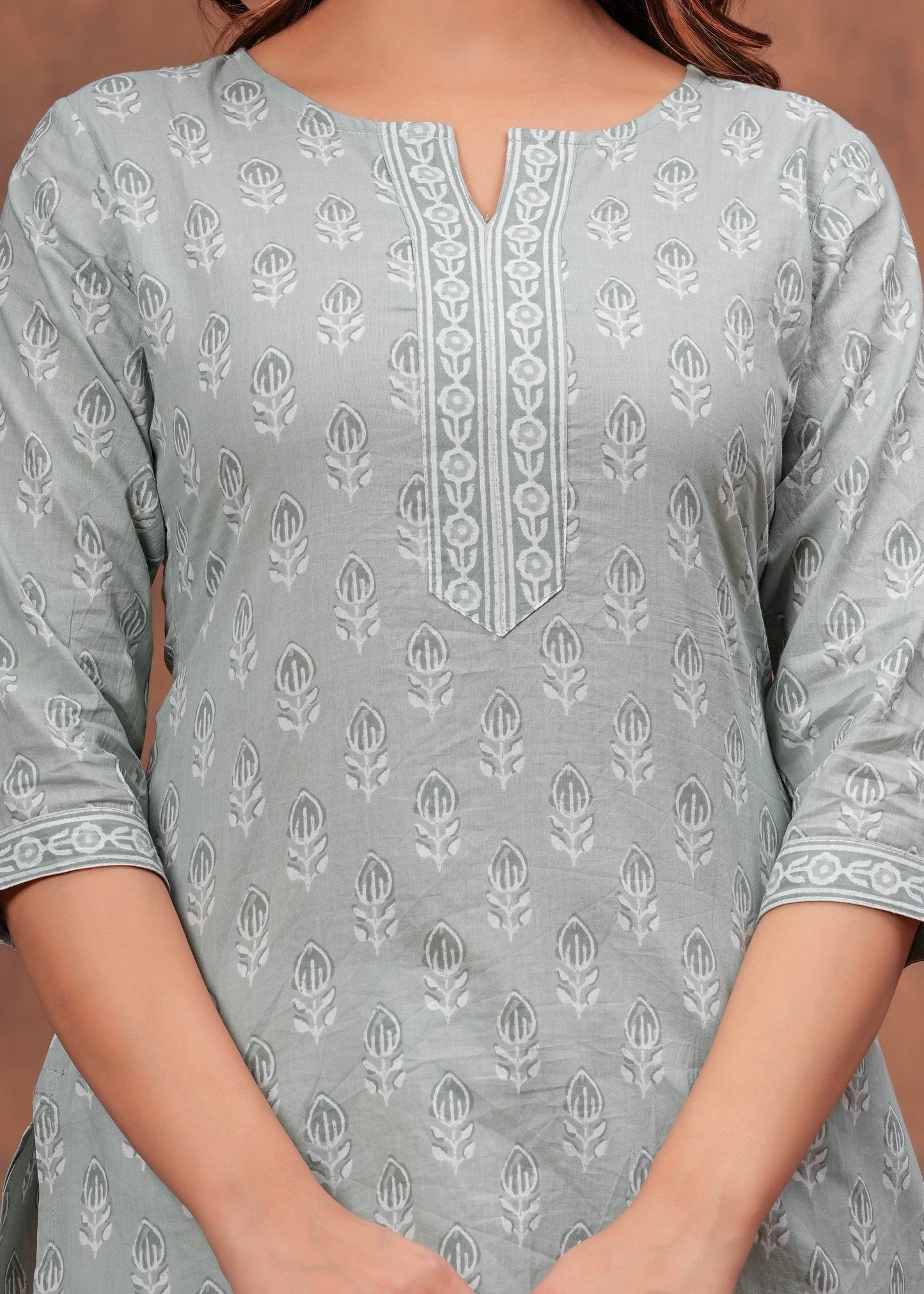 Women Green Printed Straight Tunic | LASVINI - Redefining Indian Fashion with Elegance