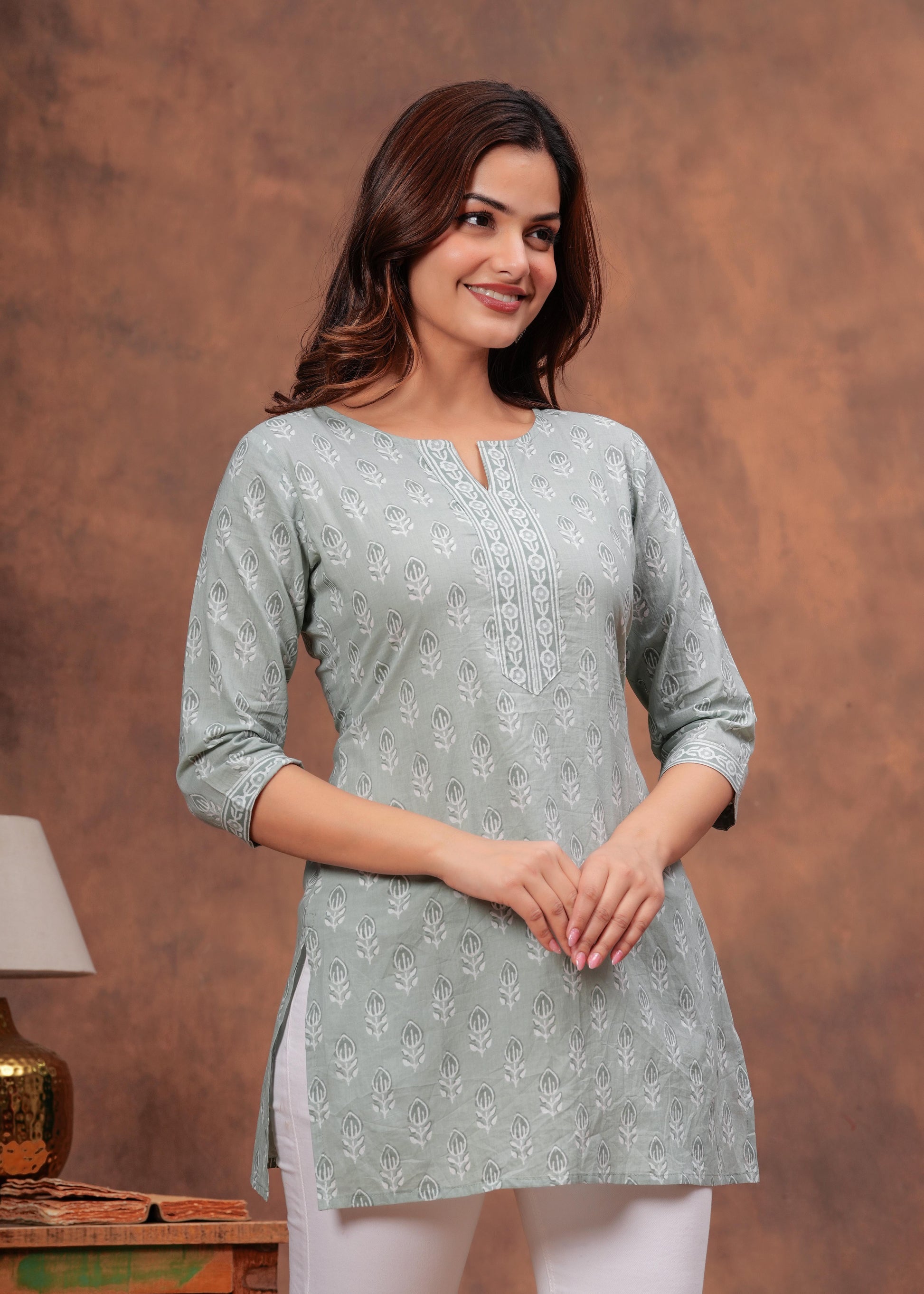 Women Green Printed Straight Tunic | LASVINI - Redefining Indian Fashion with Elegance
