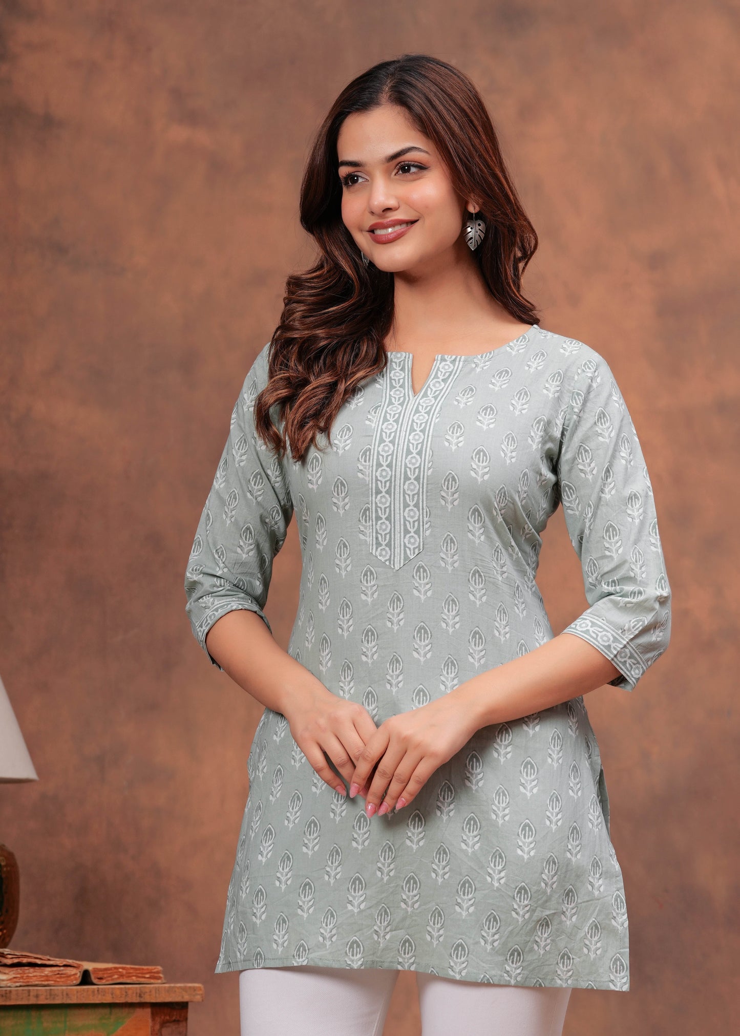 Women Green Printed Straight Tunic | LASVINI - Redefining Indian Fashion with Elegance