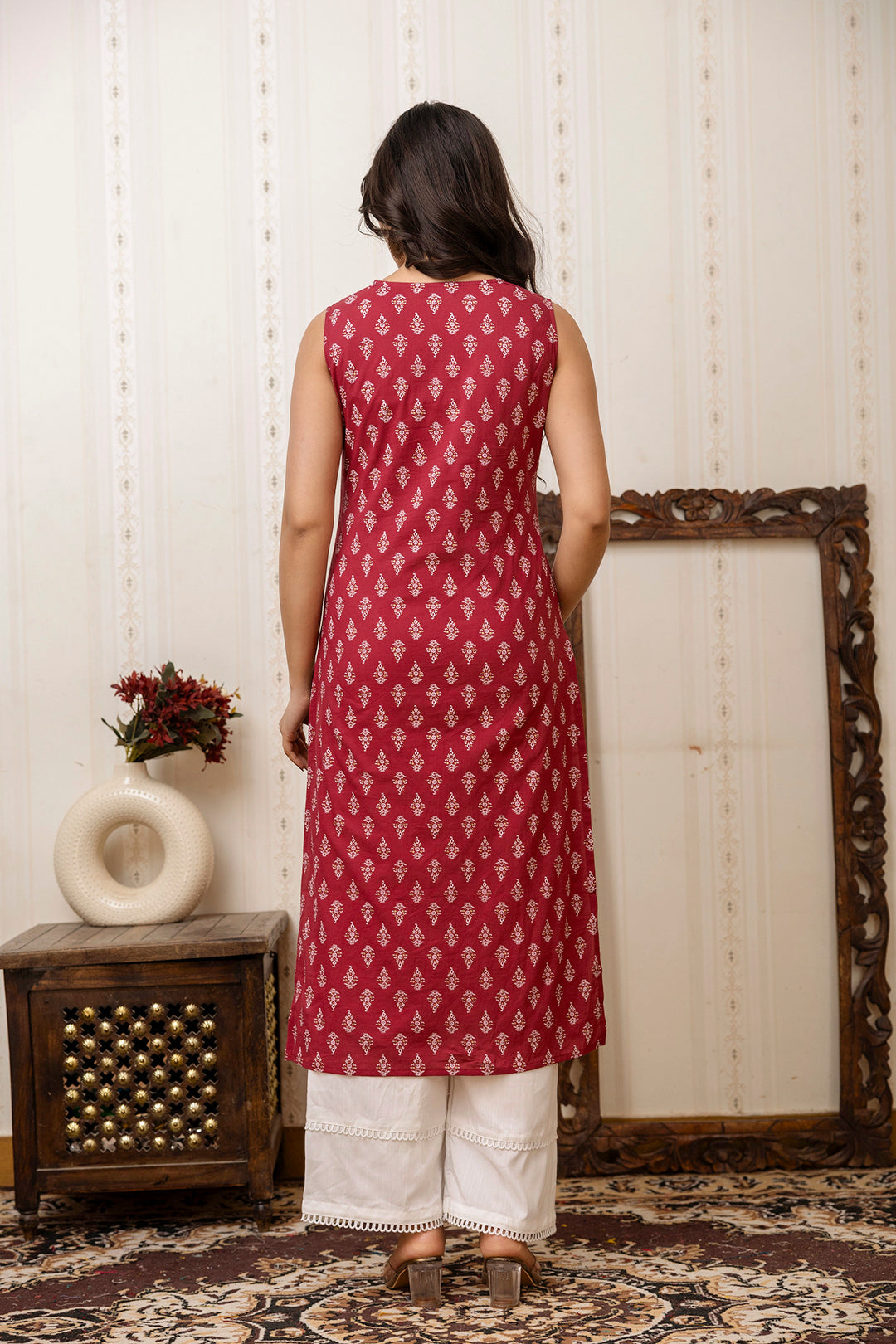 Women Mauve Printed Straight V-neck Kurta | LASVINI - Redefining Indian Fashion with Elegance