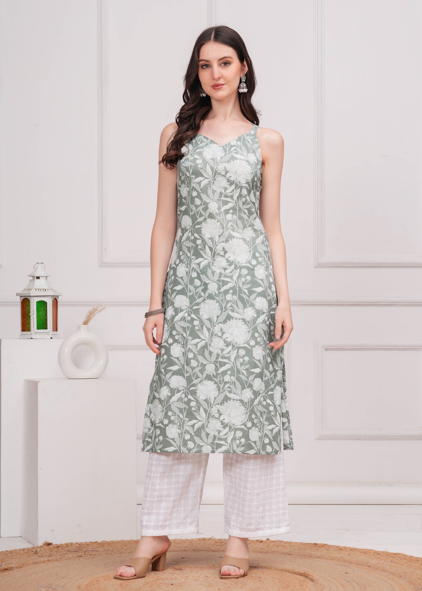 Women Green Printed Straight Shoulder Straps Kurta | LASVINI - Redefining Indian Fashion with Elegance