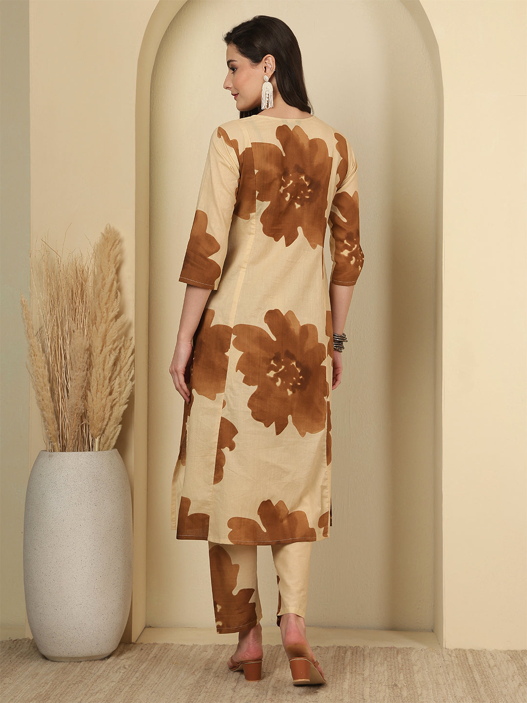 Beige Floral Printed Co-Ord Set for Women | LASVINI - Redefining Indian Fashion with Elegance