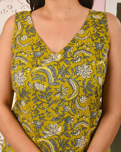 Floral Printed Kurta Set with Dupatta for Women | LASVINI - Redefining Indian Fashion with Elegance