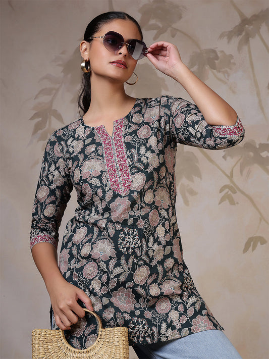 Women Green Printed Straight Tunic | LASVINI - Redefining Indian Fashion with Elegance