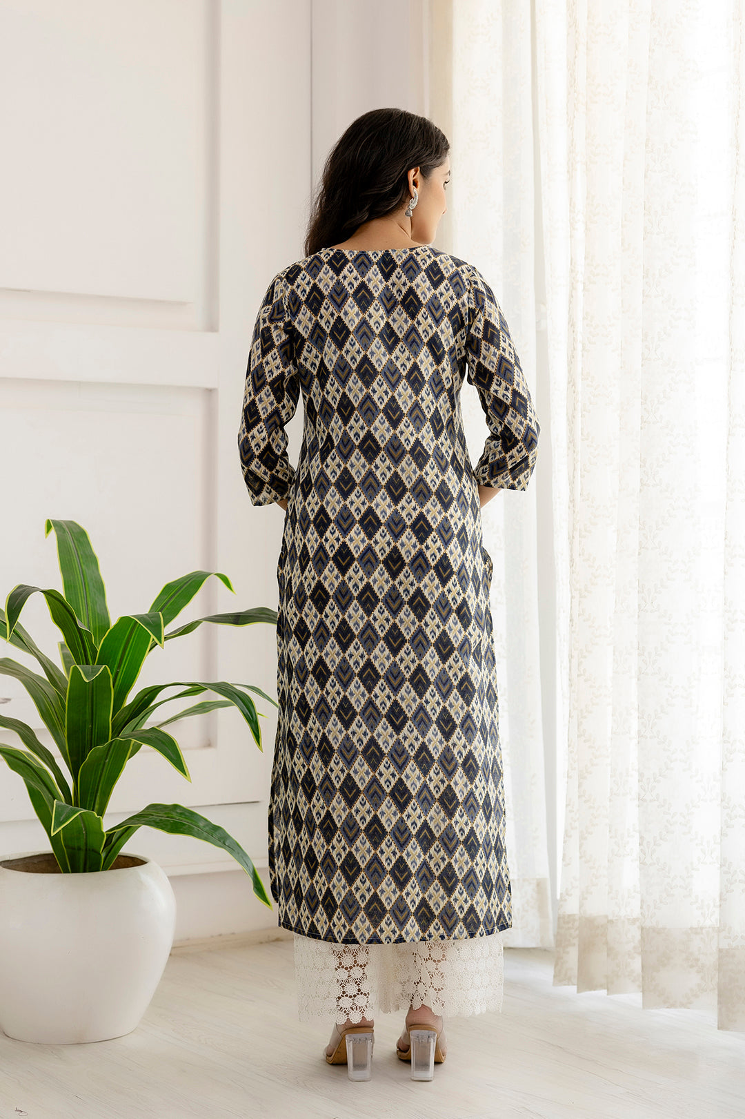 Women Grey Printed Straight Kurta With Three Quarter Sleeves | LASVINI - Redefining Indian Fashion with Elegance