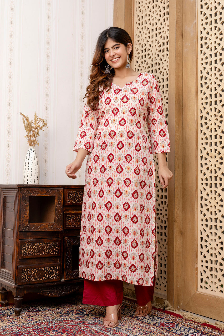 Women Maroon And Off White Printed Straight Kurta | LASVINI - Redefining Indian Fashion with Elegance
