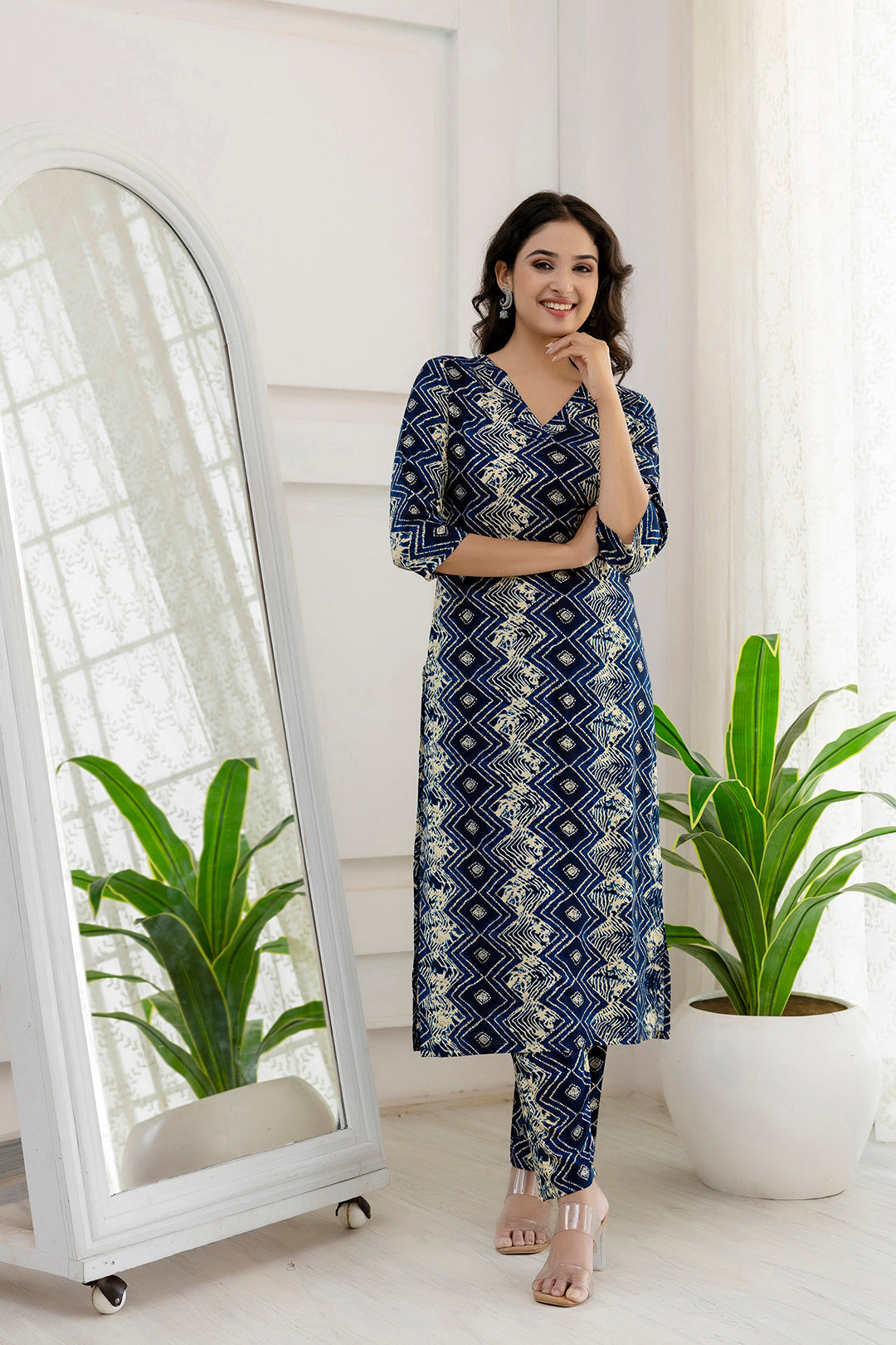 Women Blue Printed Straight Kurta And Trouser | LASVINI - Redefining Indian Fashion with Elegance