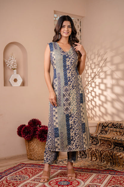 Women Blue Printed Kurta With Trouser | LASVINI - Redefining Indian Fashion with Elegance