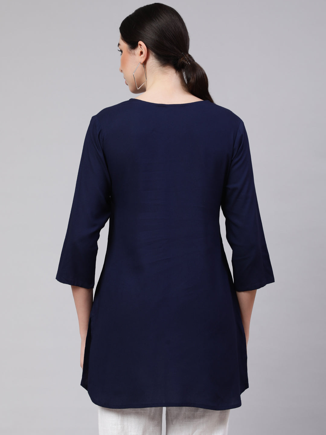 Women Navy Blue Embroidered Straight Tunic | LASVINI - Redefining Indian Fashion with Elegance