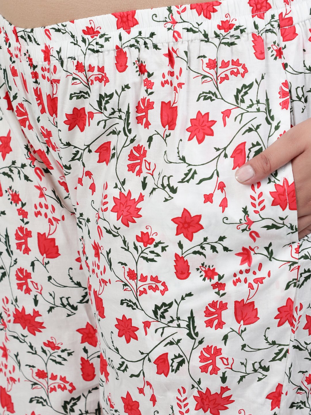 Plus Size Women Off-White Floral Printed Night Suit With Half Sleeves | LASVINI - Redefining Indian Fashion with Elegance