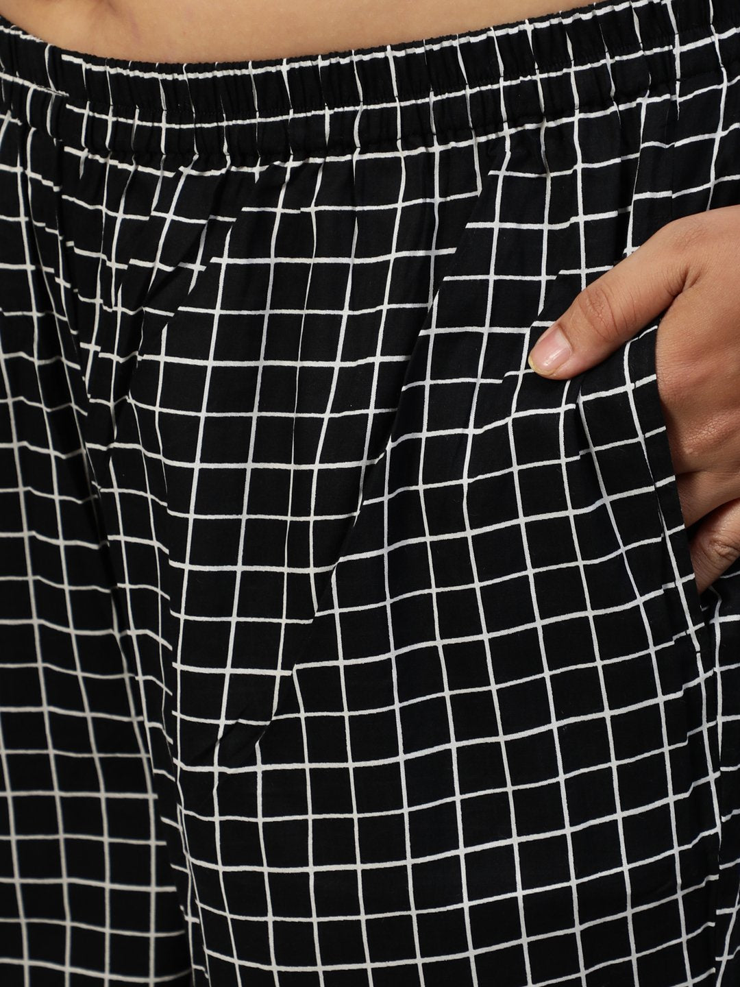 Women Black Checked Night Suit | LASVINI - Redefining Indian Fashion with Elegance