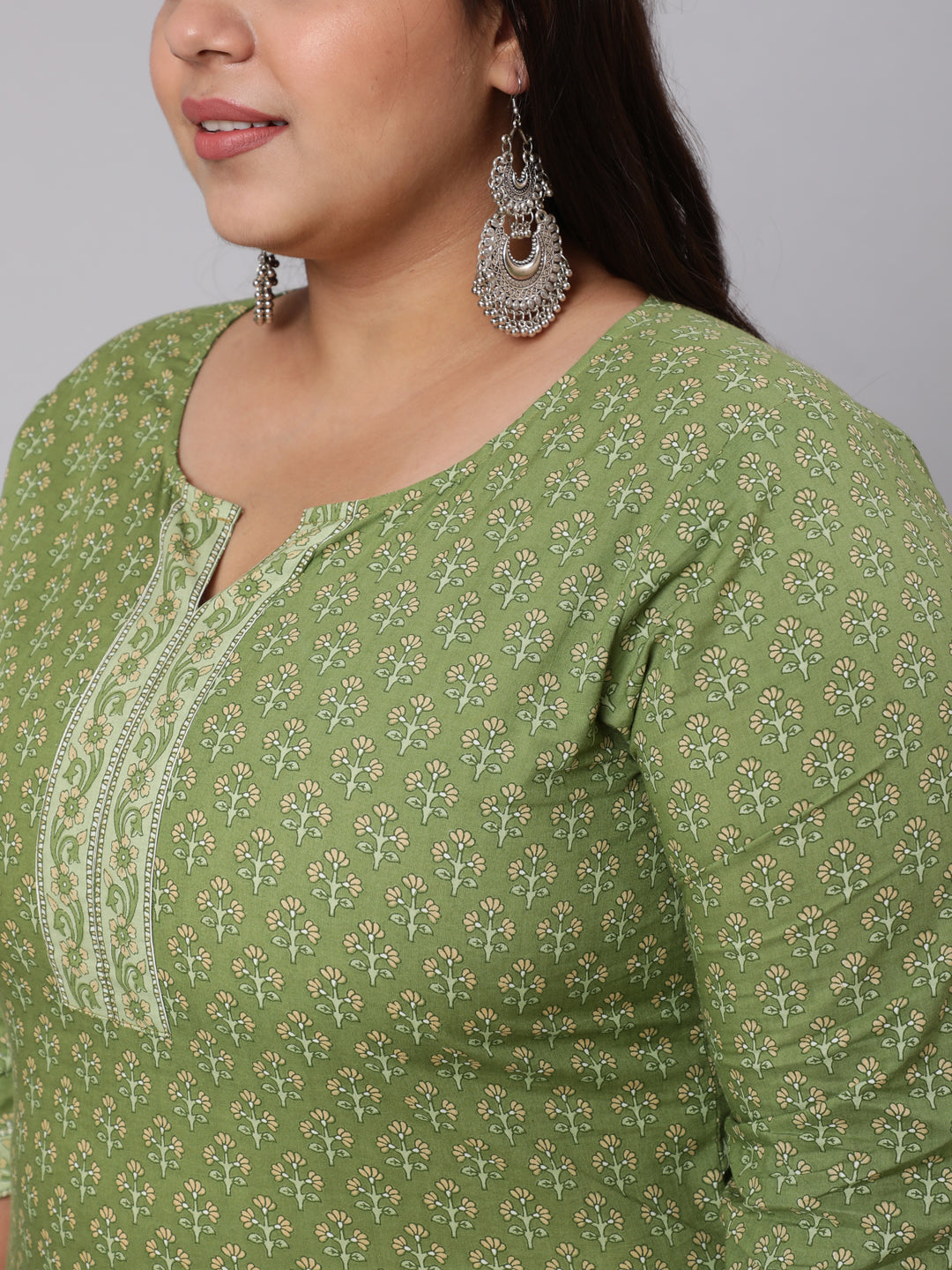 Women Plus Size Green Printed Straight Kurta | LASVINI - Redefining Indian Fashion with Elegance