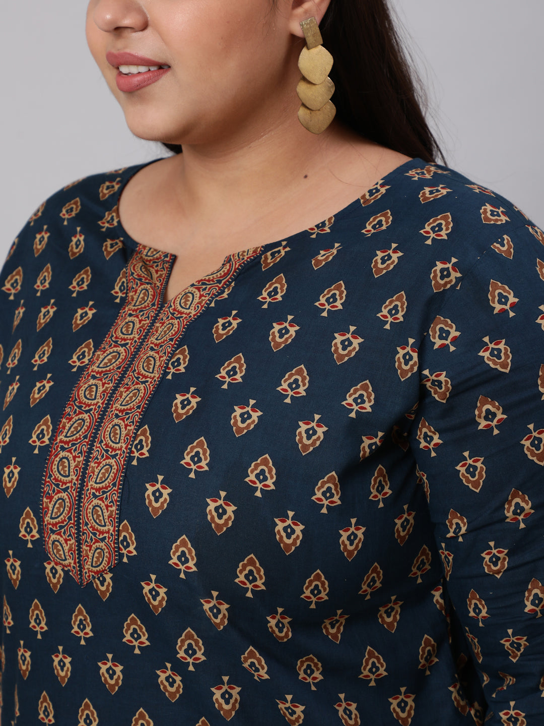 Women Plus Size Navy Blue Tunic With Three Quarter Sleeves | LASVINI - Redefining Indian Fashion with Elegance