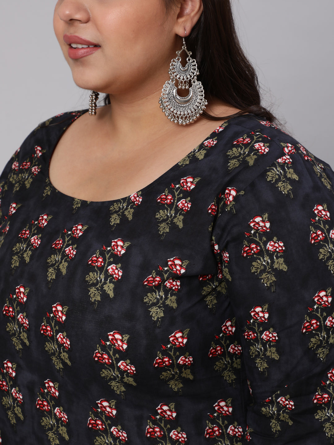 Women Plus Size Black Ethnic Printed Straight Kurta | LASVINI - Redefining Indian Fashion with Elegance