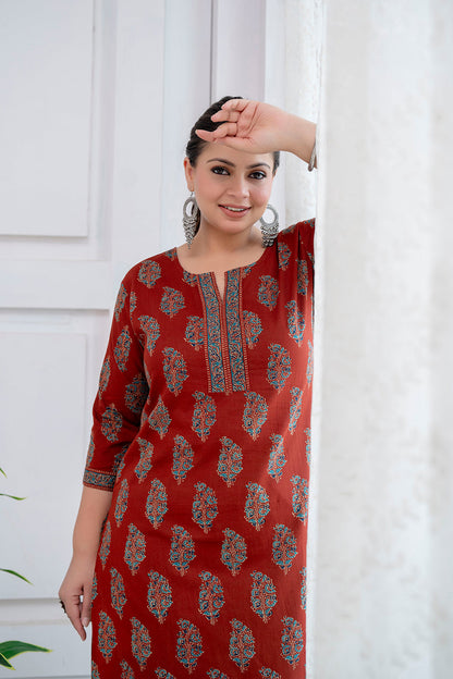 Plus Size Maroon Printed Straight Kurta For Women | LASVINI - Redefining Indian Fashion with Elegance