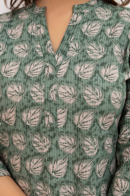 Women Green Printed Straight Tunic | LASVINI - Redefining Indian Fashion with Elegance